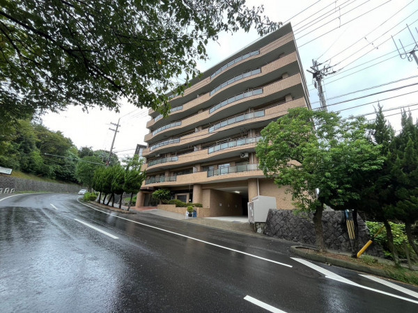 大津市皇子が丘、マンションの画像です