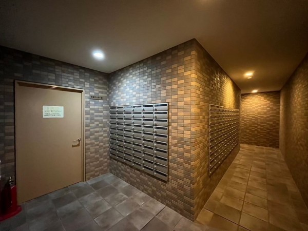 大津市桜野町、マンションの画像です