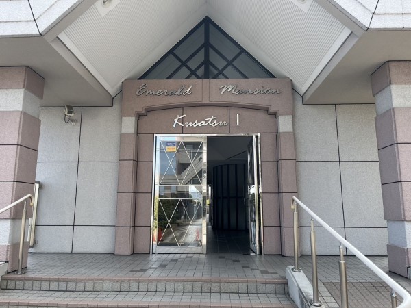 草津市青地町、マンションの画像です