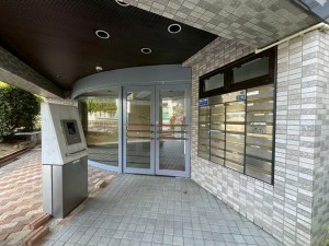 大津市大萱、マンションの画像です