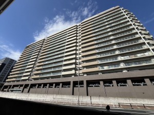 草津市野路、マンションの画像です