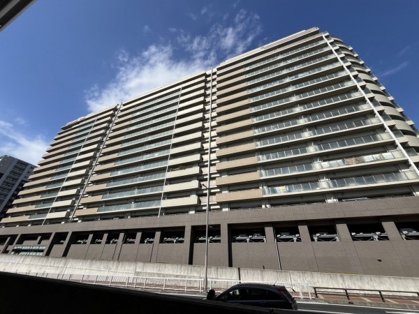 草津市野路、マンションの画像です