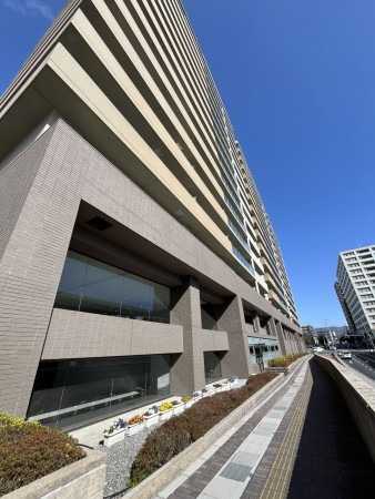 草津市野路、マンションの画像です