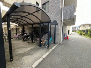 大津市西の庄、マンションの画像です