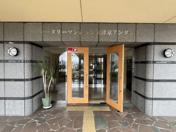 大津市柳川、マンションの画像です