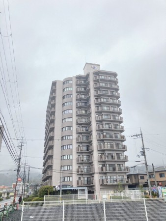 大津市南郷、マンションの画像です