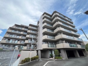 大津市唐崎、マンションの画像です
