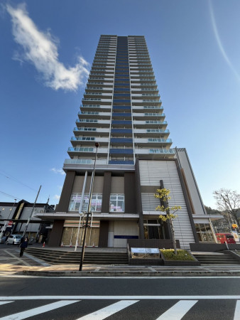 大津市春日町、マンションの画像です