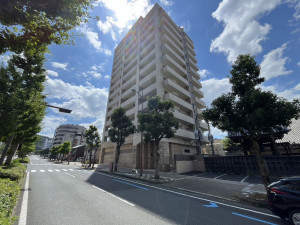 大津市中央、マンションの外観画像です