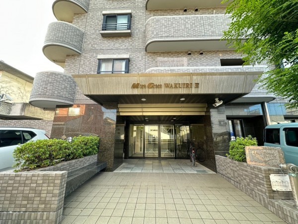 一宮市枠杁町、マンションの画像です