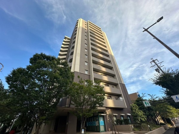 一宮市大志、マンションの外観画像です
