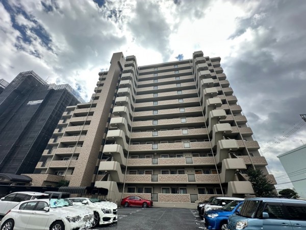 一宮市八幡、マンションの画像です