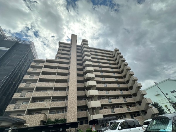 一宮市八幡、マンションの画像です