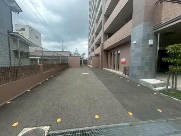 一宮市浜町、マンションの画像です