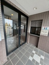 一宮市小信中島、マンションの画像です