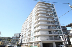 広島市西区己斐本町、マンションの外観画像です