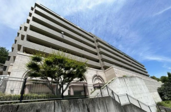 広島市西区古江上、マンションの外観画像です