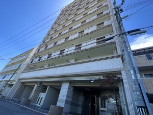 広島市西区己斐本町、マンションの外観画像です