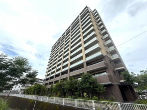 鹿児島市唐湊、マンションの外観画像です