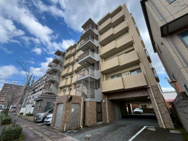 鹿児島市原良、マンションの画像です