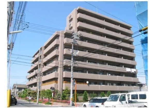 岡山市北区奥田、マンションの外観画像です