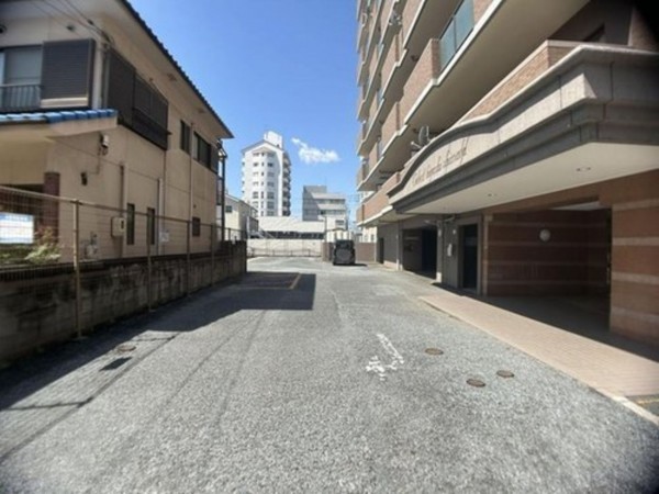 岡山市北区東島田町、マンションの外観画像です