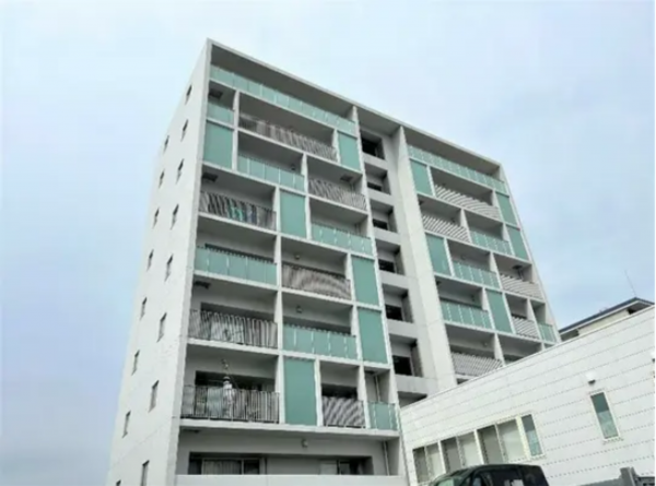 岡山市北区北長瀬表町、マンションの外観画像です