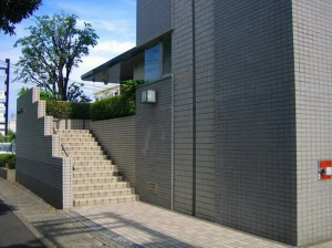 岡山市北区西古松、マンションの画像です