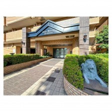 岡山市北区野田、マンションのエントランス画像です