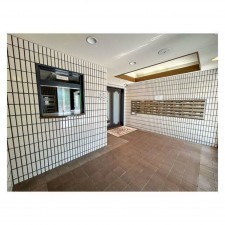 岡山市北区野田、マンションのエントランス画像です