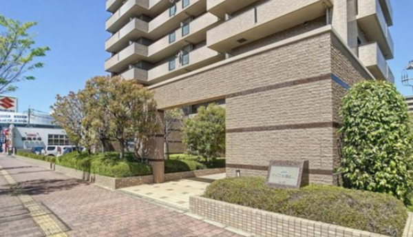 岡山市北区今、マンションの外観画像です