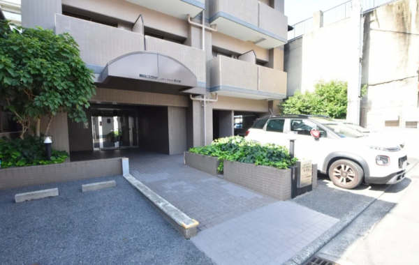 岡山市北区内山下、マンションの画像です