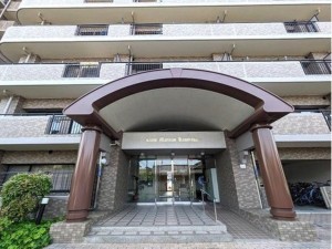 岡山市北区上中野、マンションの画像です