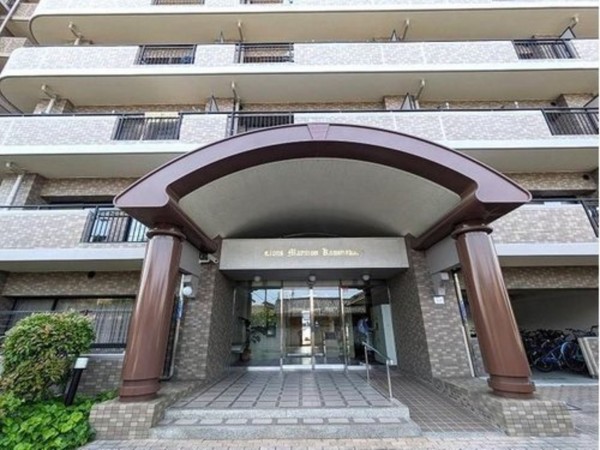 岡山市北区上中野、マンションの画像です