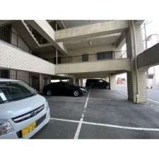 岡山市北区桑田町、マンションの画像です