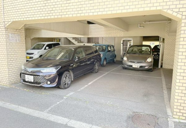 岡山市北区桑田町、マンションの画像です
