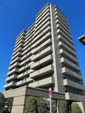 岡山市北区新屋敷町、マンションの外観画像です