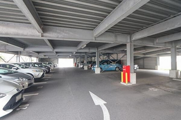 岡山市北区新屋敷町、マンションの駐車場画像です