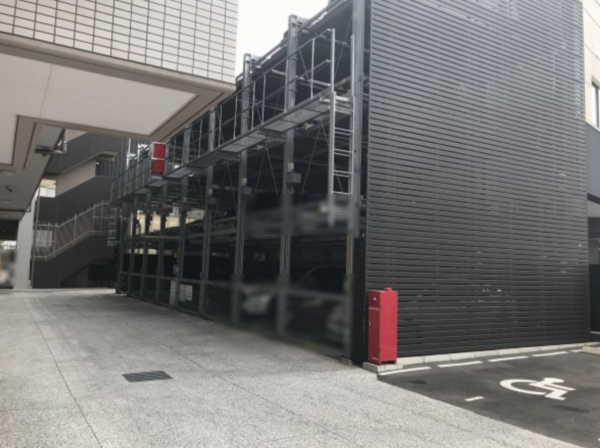 岡山市北区問屋町、マンションの駐車場画像です