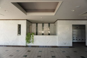 岡山市北区上中野、マンションの画像です