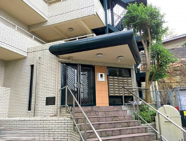 岡山市北区伊島町、マンションの画像です