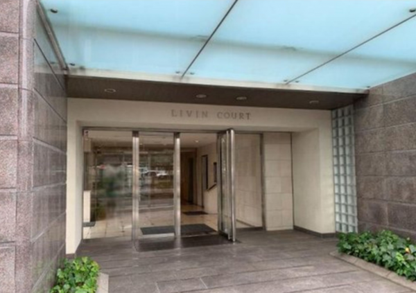 岡山市北区厚生町、マンションのエントランス画像です