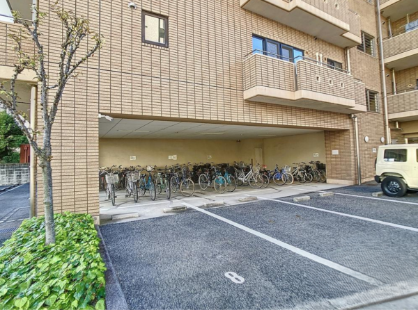 岡山市北区厚生町、マンションの画像です