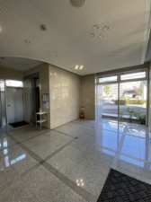 岡山市北区鹿田本町、マンションのエントランス画像です