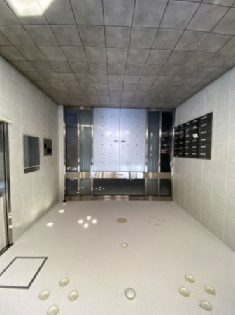 岡山市北区鹿田本町、マンションのエントランス画像です