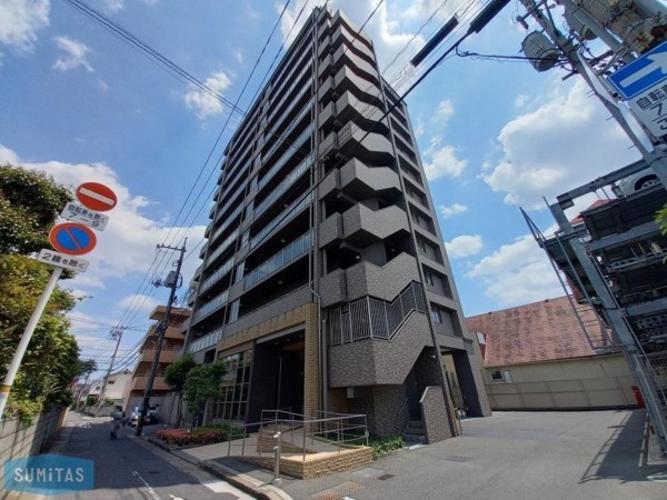 岡山市北区野田、マンションの外観画像です