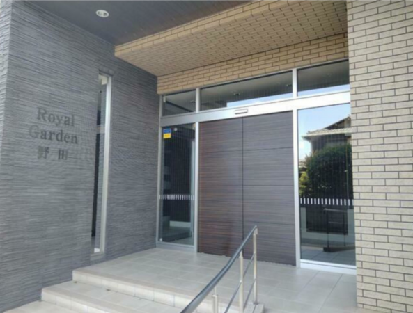 岡山市北区野田、マンションのエントランス画像です