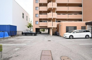 岡山市北区下中野、マンションの画像です