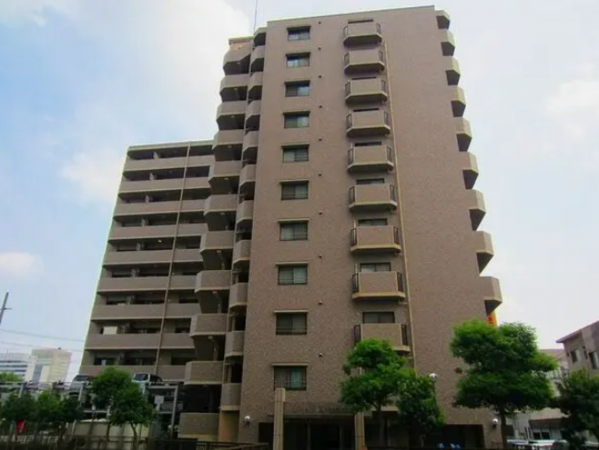 岡山市北区厚生町、マンションの画像です