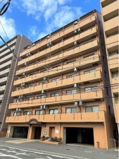 岡山市北区東古松、マンションの外観画像です